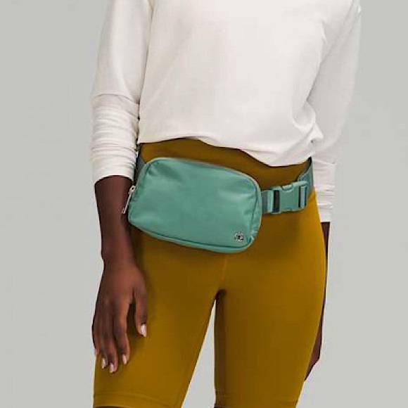 lululemon athletica Bags Lululemon Everywhere Belt Bag L In